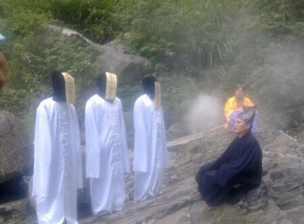 湘西,赶尸,蛊术,洞女