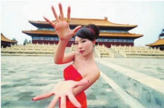 卢美美事件女主角
