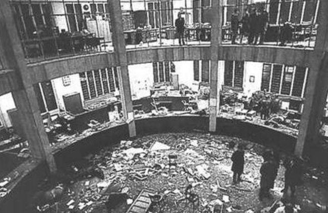 丰塔纳广场爆炸
