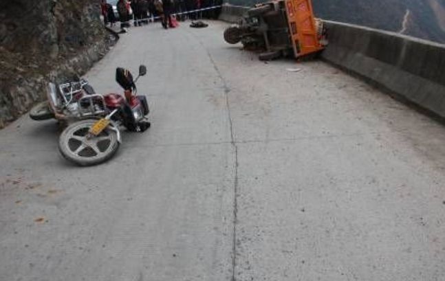 同一出租车在同一地方撞死两人