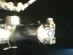 2013年1月1日国际空间站附近的2个UFO